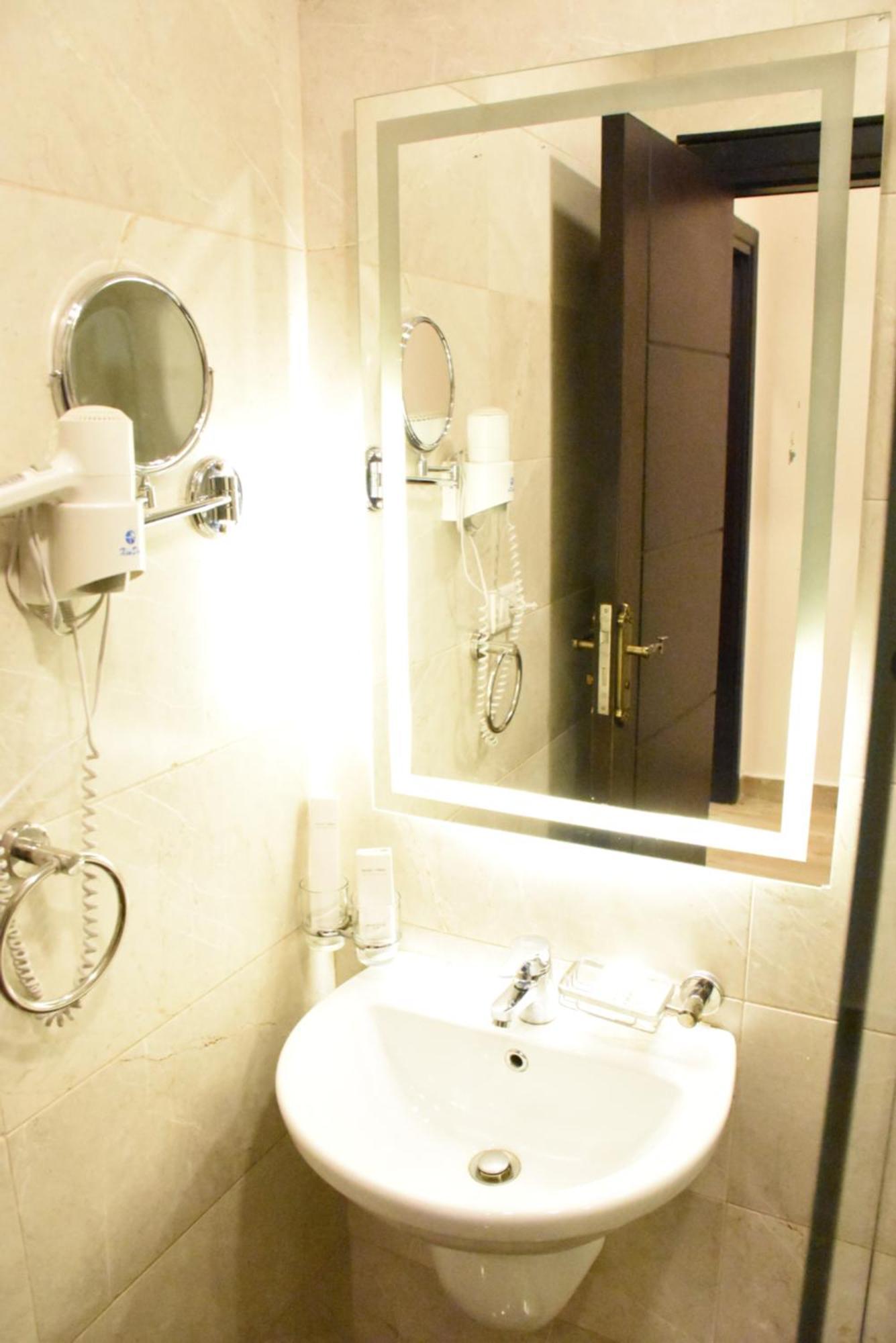 Jewel Zamalek Hotel Giza Exterior photo
