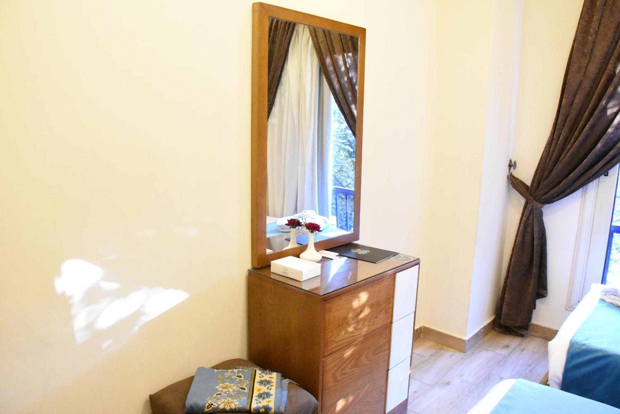 Jewel Zamalek Hotel Giza Exterior photo